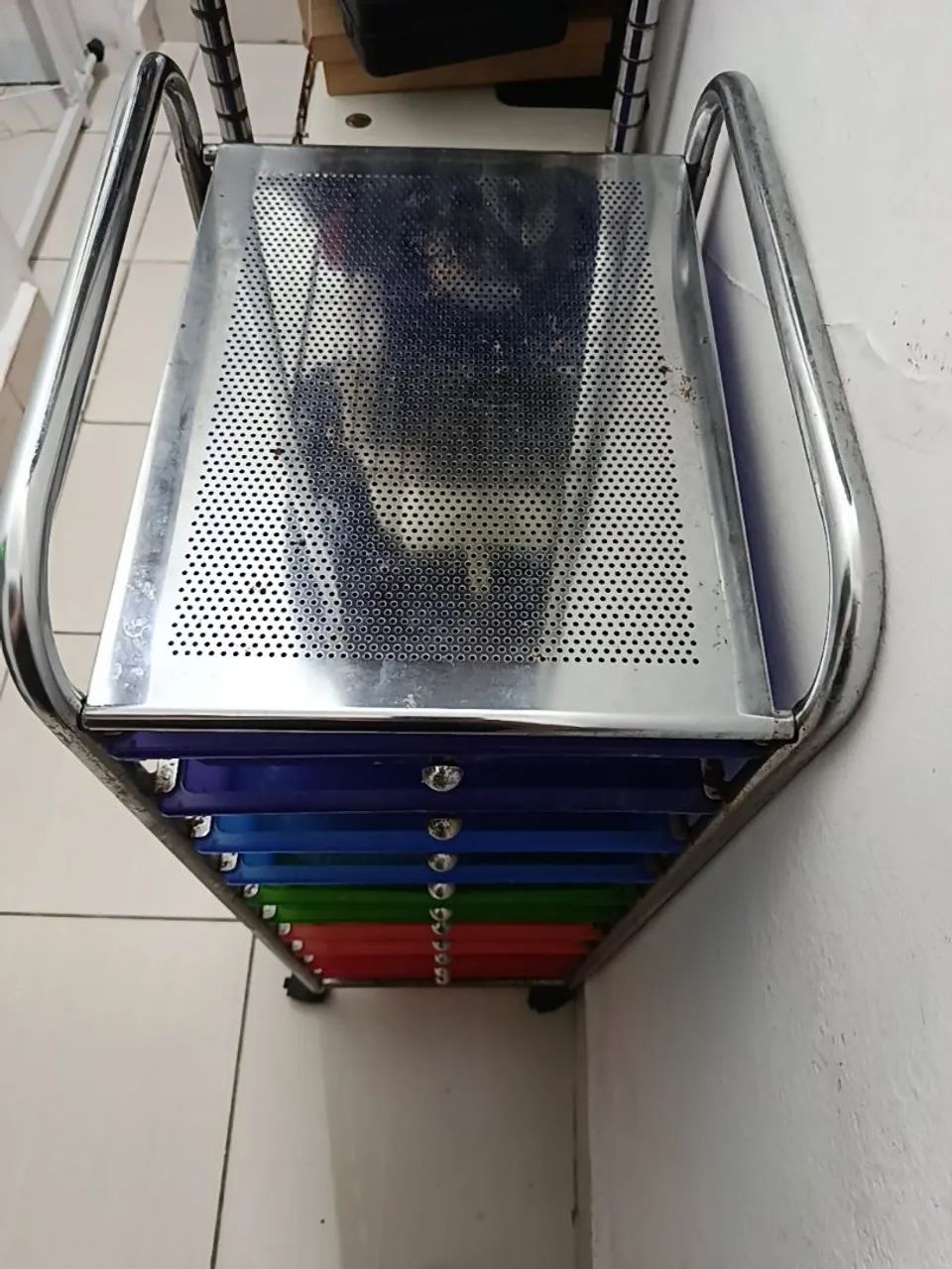 Estante de metal e plástico  - Foto 4