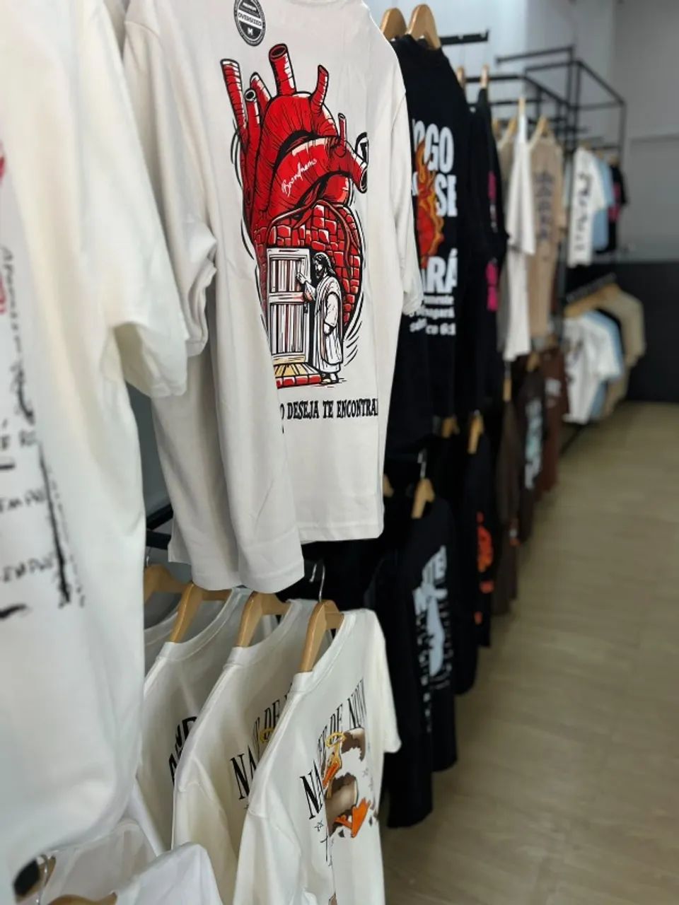 Vendo mobiliário para loja de roupa  - Foto 3