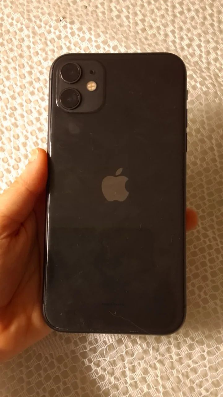 iPhone 11 (O trincado é apenas a película) - Foto 5