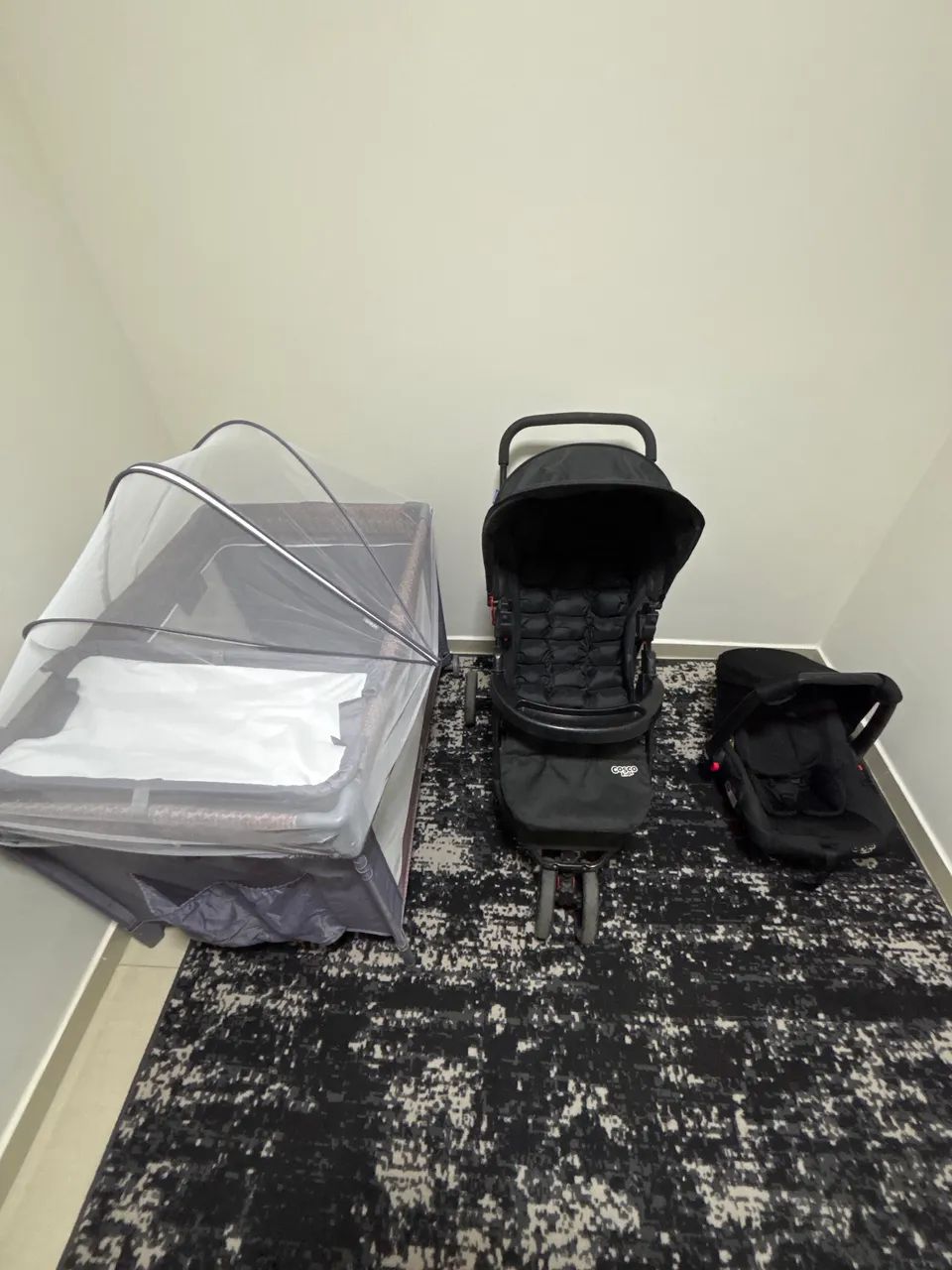 Kit complete para bebê, berço, carrinho e bebê conforto 