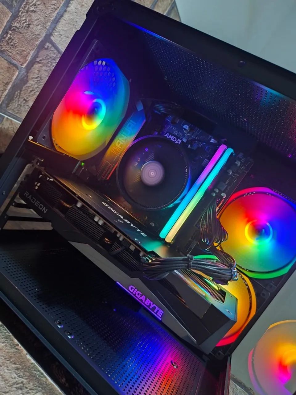 PC RYZEN 7 5700G + RX 7600 8Gb