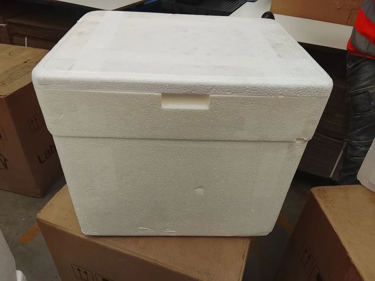 Caixa de isopor 40 L
