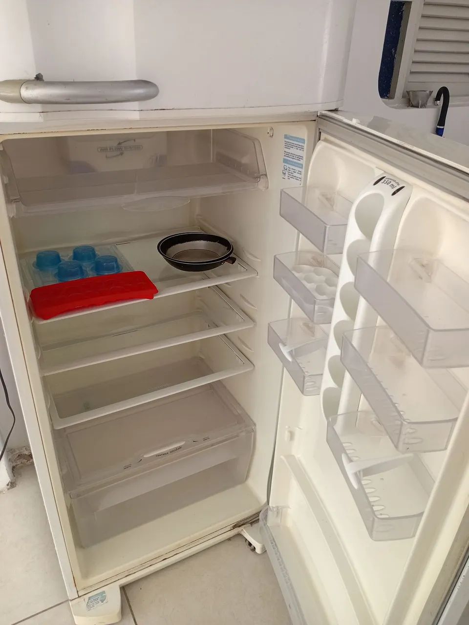Vende se geladeira - Foto 3
