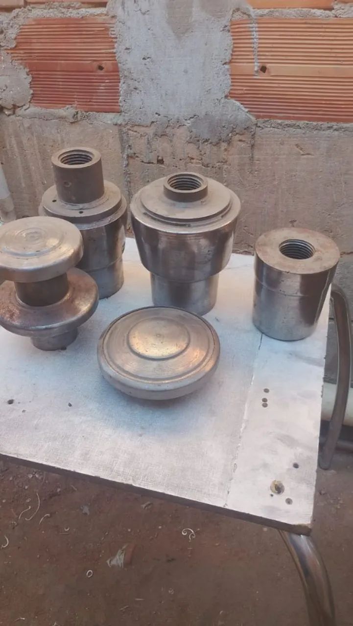 Ferramentas para repuxar