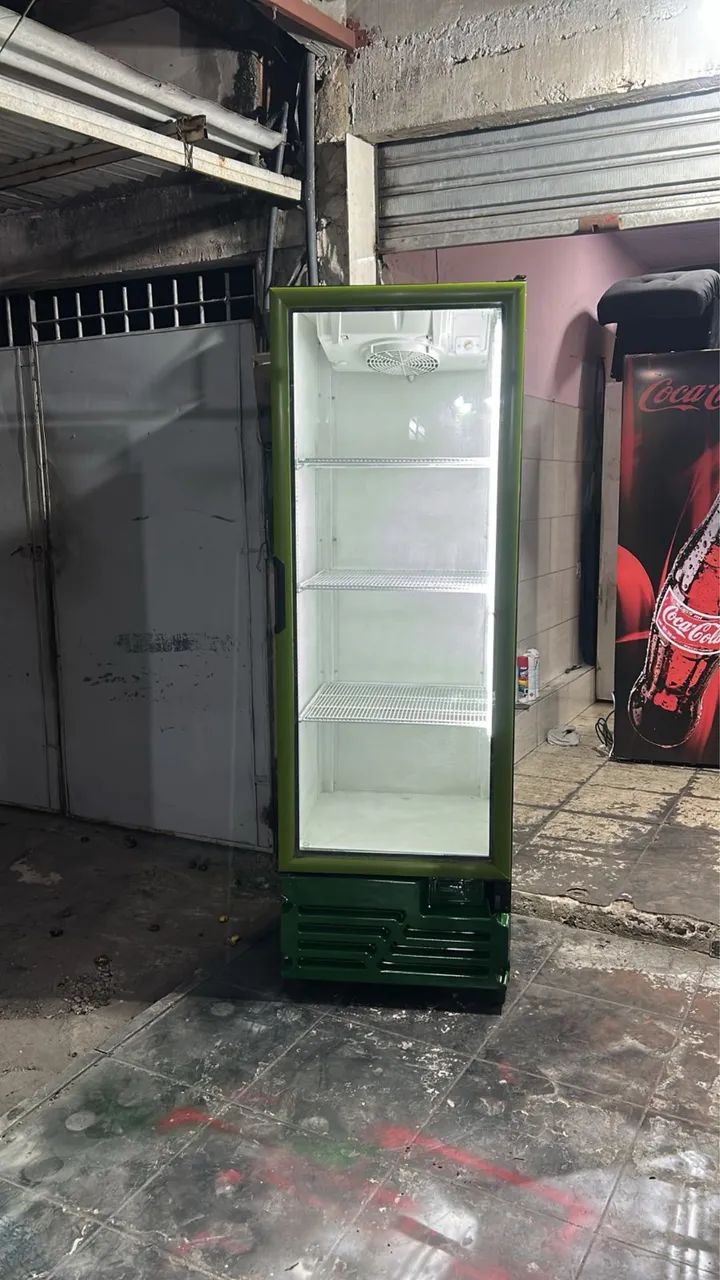 Geladeira expositora funcionando perfeitamente 110v - 497 litros - Foto 2