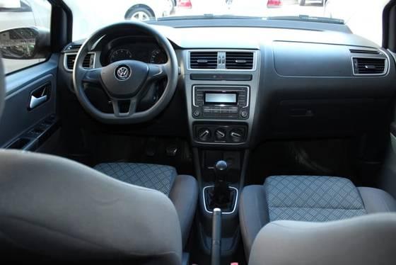 VOLKSWAGEN FOX 2016/2017 1.6 MSI TRENDLINE 8V FLEX 4P MANUAL - Foto 8