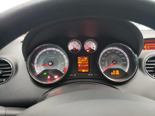 PEUGEOT 408 ALLURE THP - Foto 6