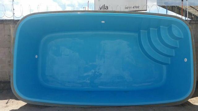 Piscina de fibra em promoção