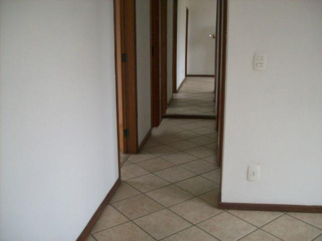 EXCELENTE E AMPLO 3 QUARTOS NO CAIÇARA - Foto 12