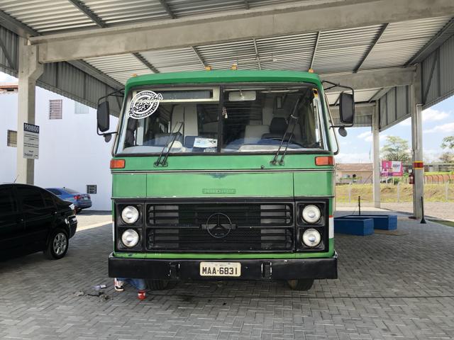 Motor home Mercedes para 8 pessoas documentado
