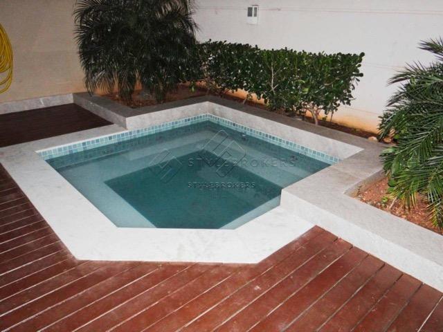 Edificio Grand Arena
