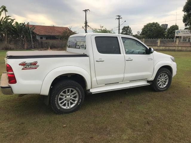 Hilux 2013 SRV 3.0 D-4D - Foto 2