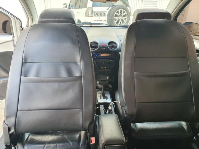 Volkswagen New Beetle 2008 - Foto 8