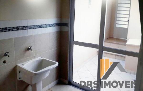 Casa sobrado em condomínio com 3 quartos no condomínio royal forest & resort - bairro roya - Foto 9