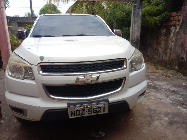 VENDO UMA S 10 ANO 2014 LT 4X4 AUTOMÁTICO