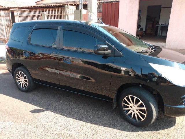 VENDO SPIN LT 1.8 5 LUGARES