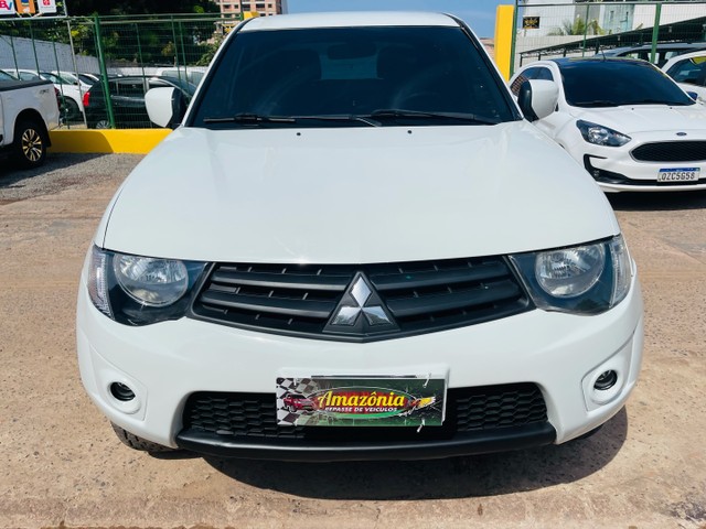 TRITON 2018 GL 4X4 DIESEL CÂMBIO MANUAL