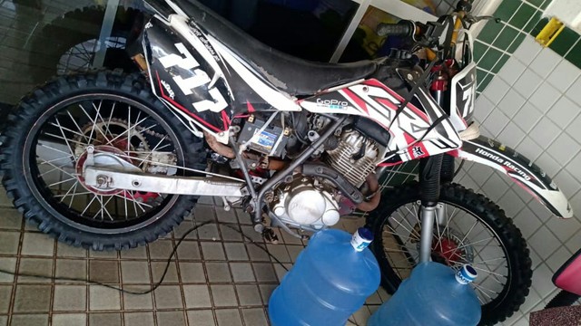 XR 200 DE TRILHA