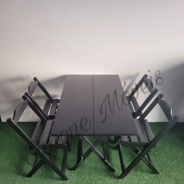 Mesa 1,20X70 com 4 cadeiras dobráveis