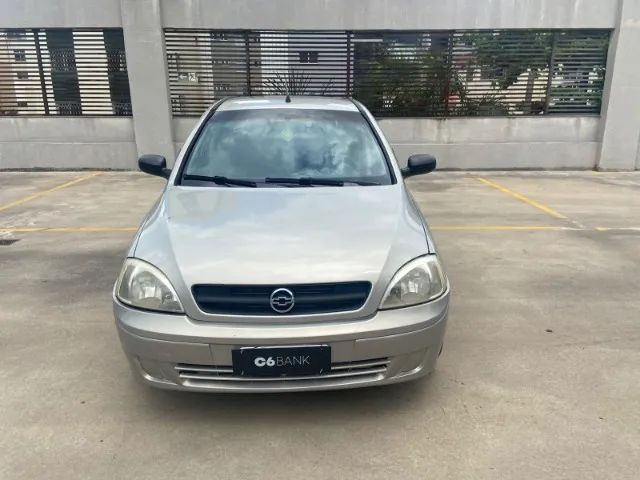 Corsa Sedan - 2005  Marquezin Veículos