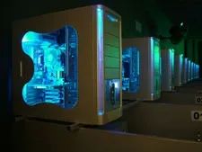 Gabinetes de computador simples e tipo "mod" com lateral em acrílico e neon interno - Foto 4
