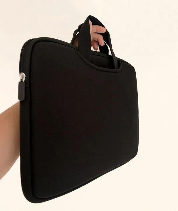 Capa notebook 2 bolsos extras e alças acolchoada 15.6 - Foto 2
