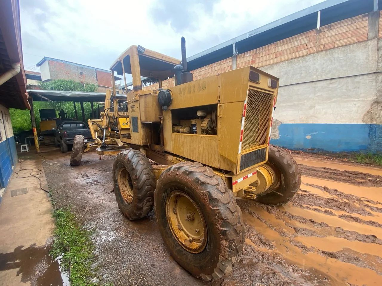 Vendo ou troco Motoniveladora (Patrol) Huber Warco - Foto 4