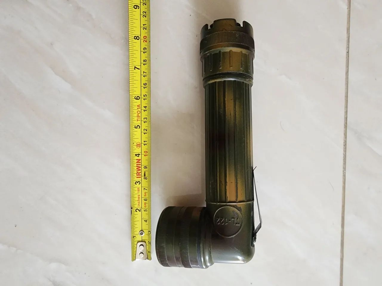 Lanterna camuflada antiga C121.