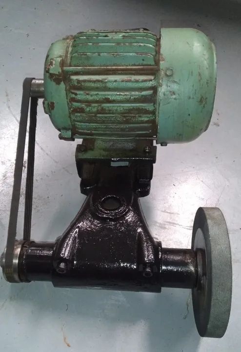 Cabeçote Retificador para torno motor 1 cv 3,500 rpm trifasico rebolo 19 x 150 mm  - Foto 2