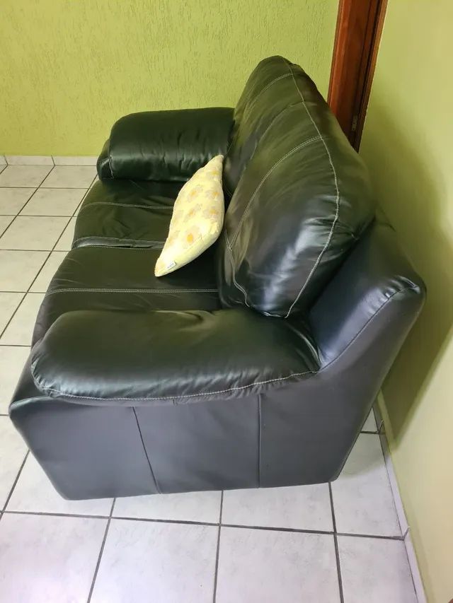 Sofá de Couro Legítimo 2 lugares Sofás e Poltronas Centro, Diadema
