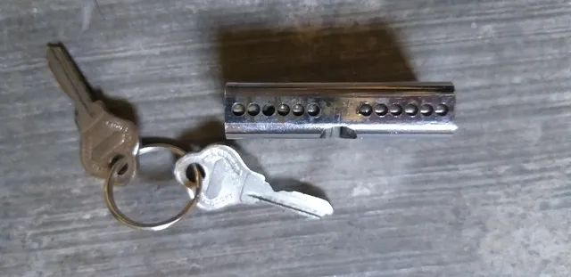 Cilindro (tambor) PADO (antigo), com duas chaves, seminovo, funcionando. - Foto 4