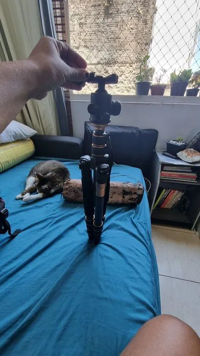 Tripé profissional para câmera64303557714435122
