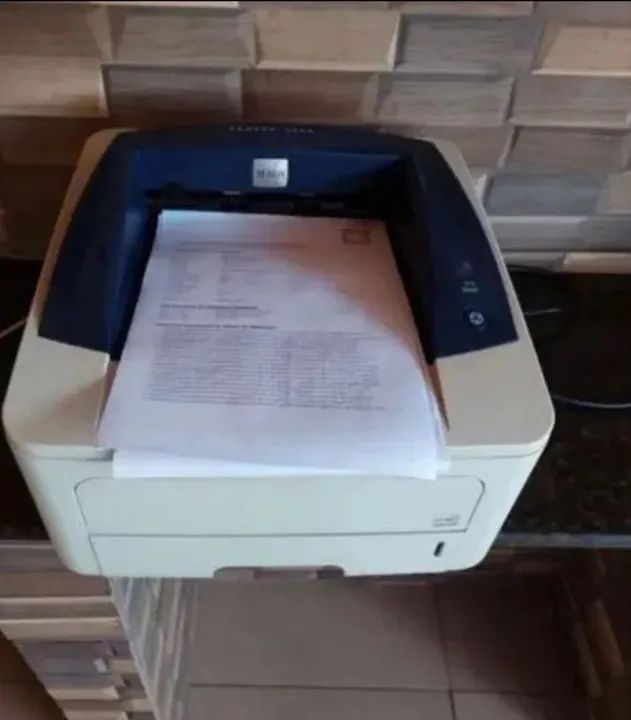 Impressora xerox phaser 3250nd bem conservada com toner  - Foto 2