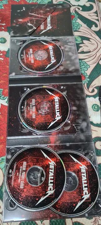 DVD Metallica - Orgulho, Paixão e Glória 2 DVDs e 2 Cds - Foto 3