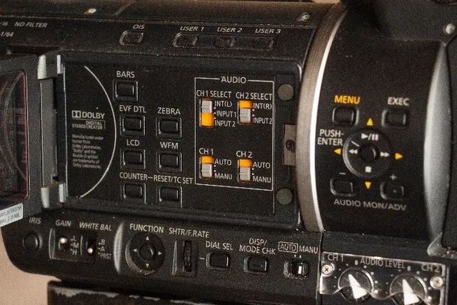 Filmadora FullHD Panasonic AG-AC160 Avccam - Foto 4