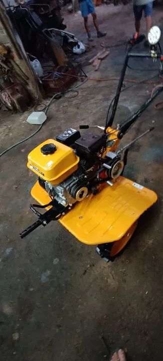 Tratorido moto cultivador semi novo - Foto 2