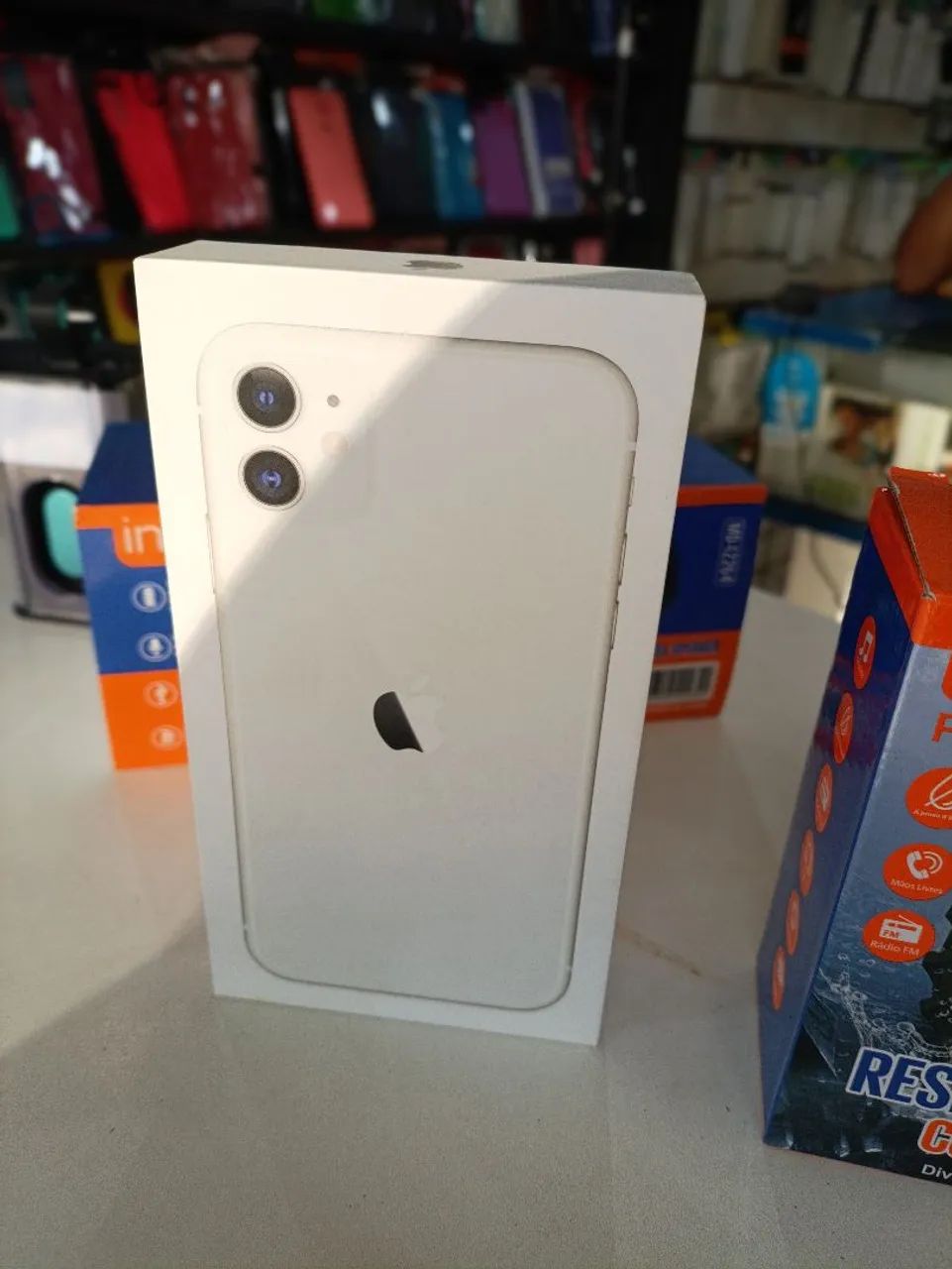iPhone 12 64gb novinho bateria ?78%,capa , película,carregador 