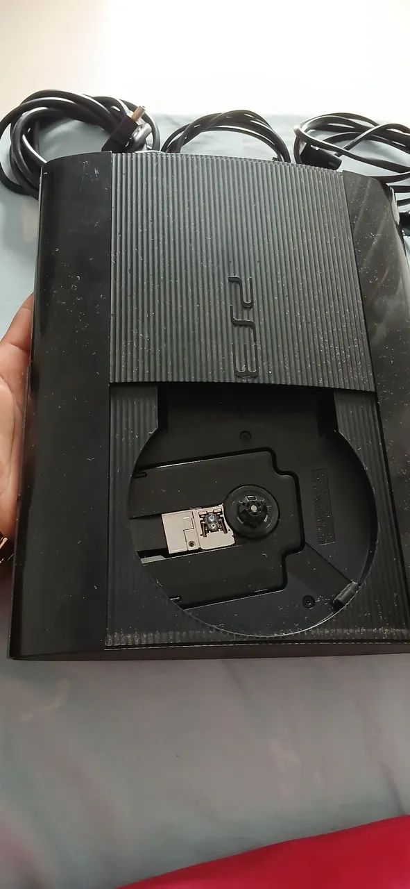Playstation 3 Slim com 2 controles - Foto 5