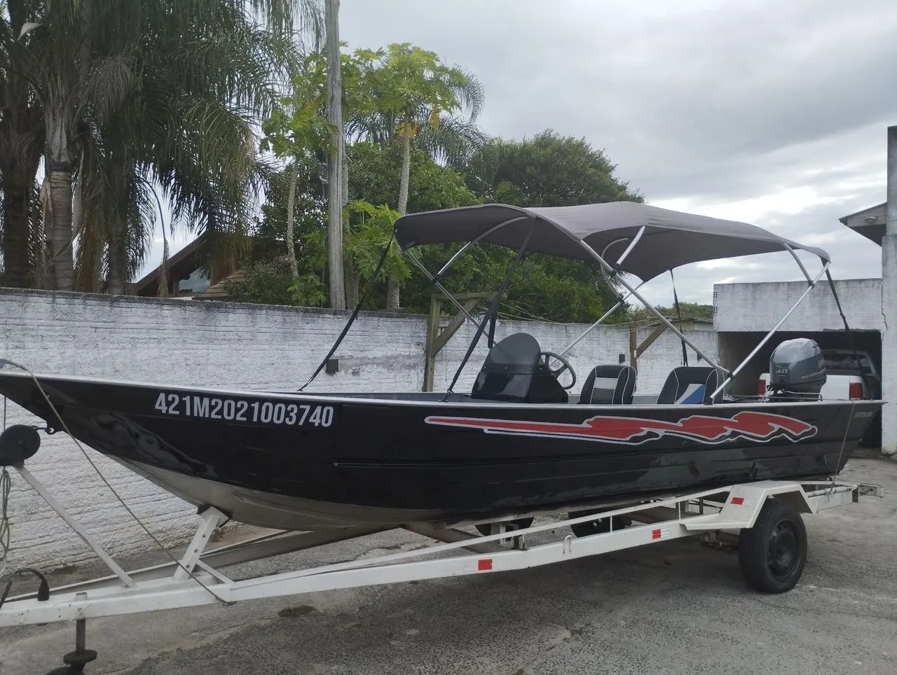 Lancha  de alumínio 6 metros, motor 40 Hp 4 tempos , e carreta rodoviária  - Foto 3
