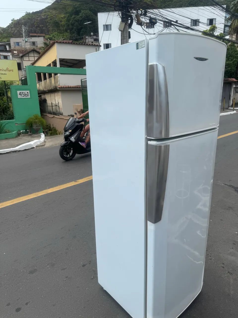 Vendo geladeira Brastemp duplex, frost free R$ 950 - Foto 3