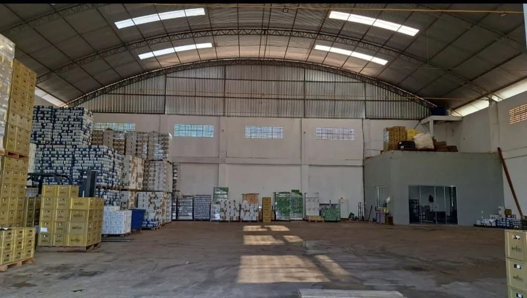 ALUGO GALPAO COMERCIAL 750m² - Foto 2