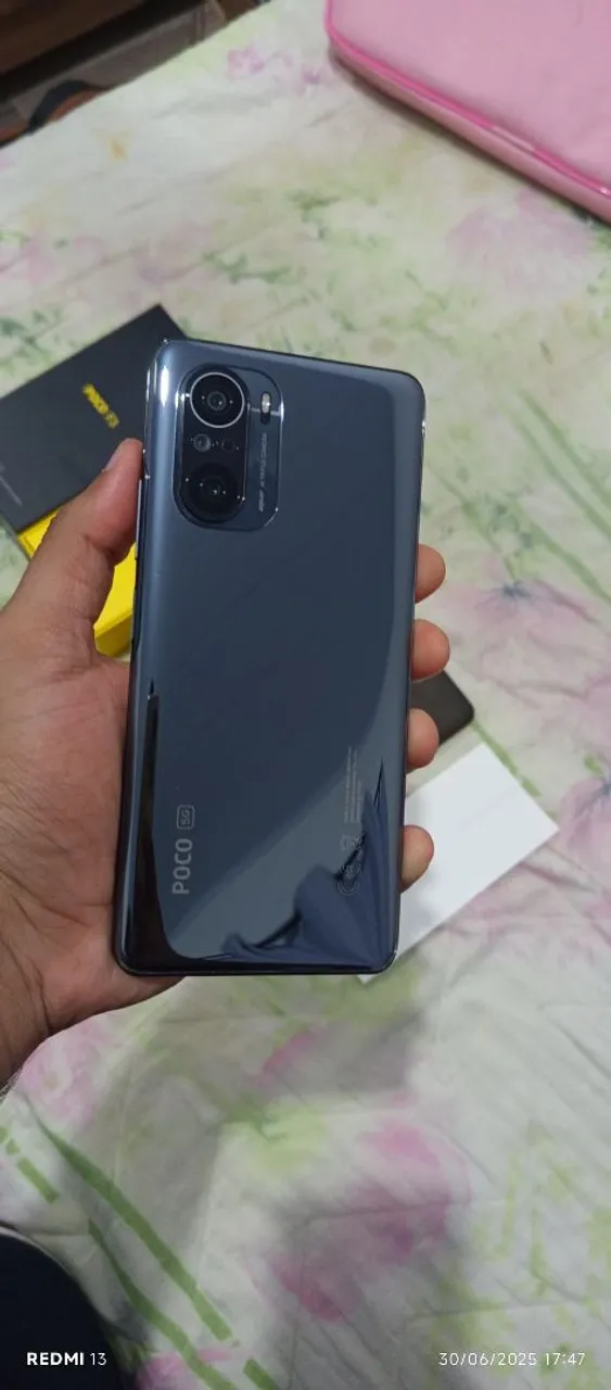 POCO F3 Night Black 8/256Gb... Zerado!