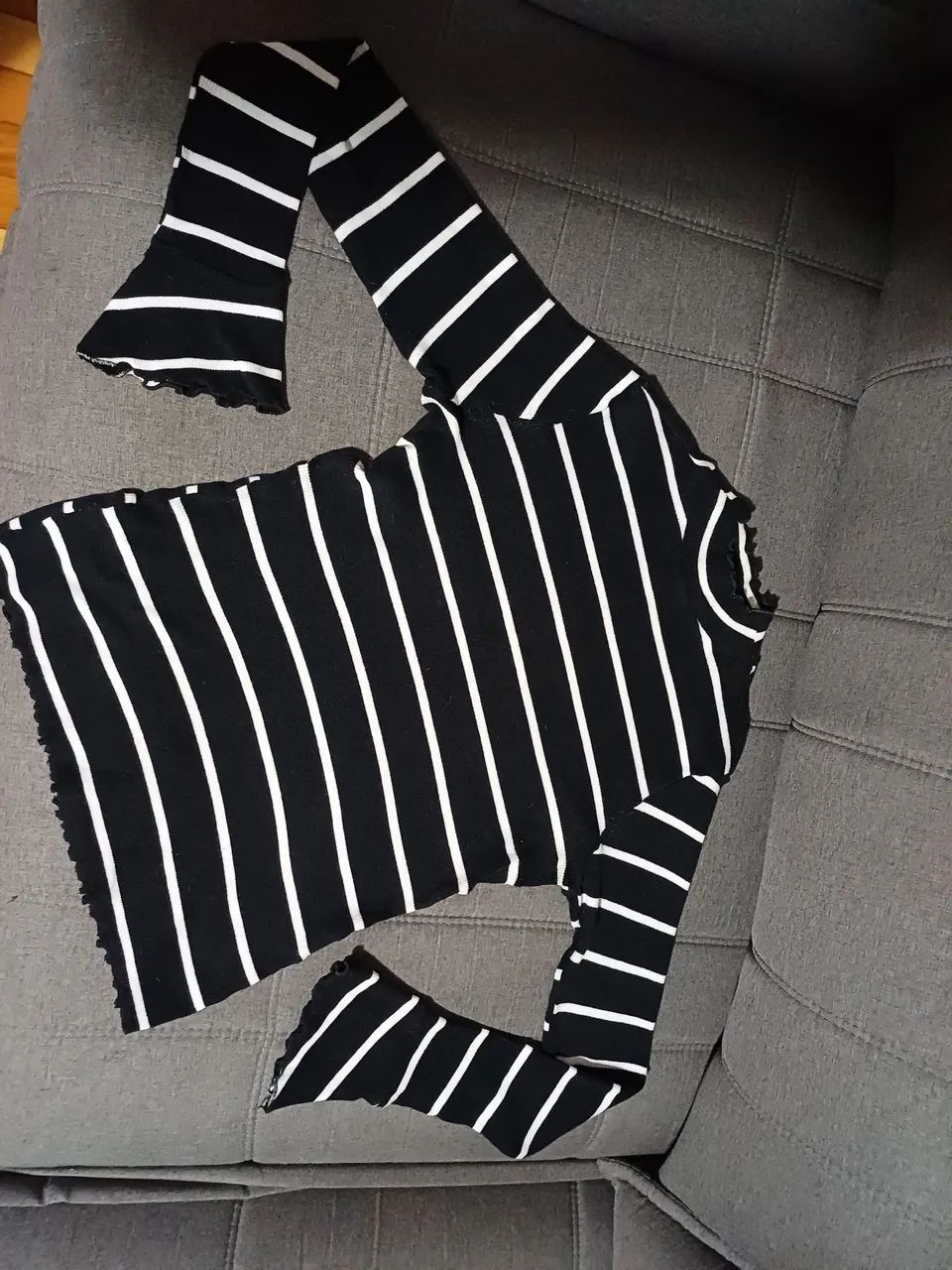 Blusa hering manga flare