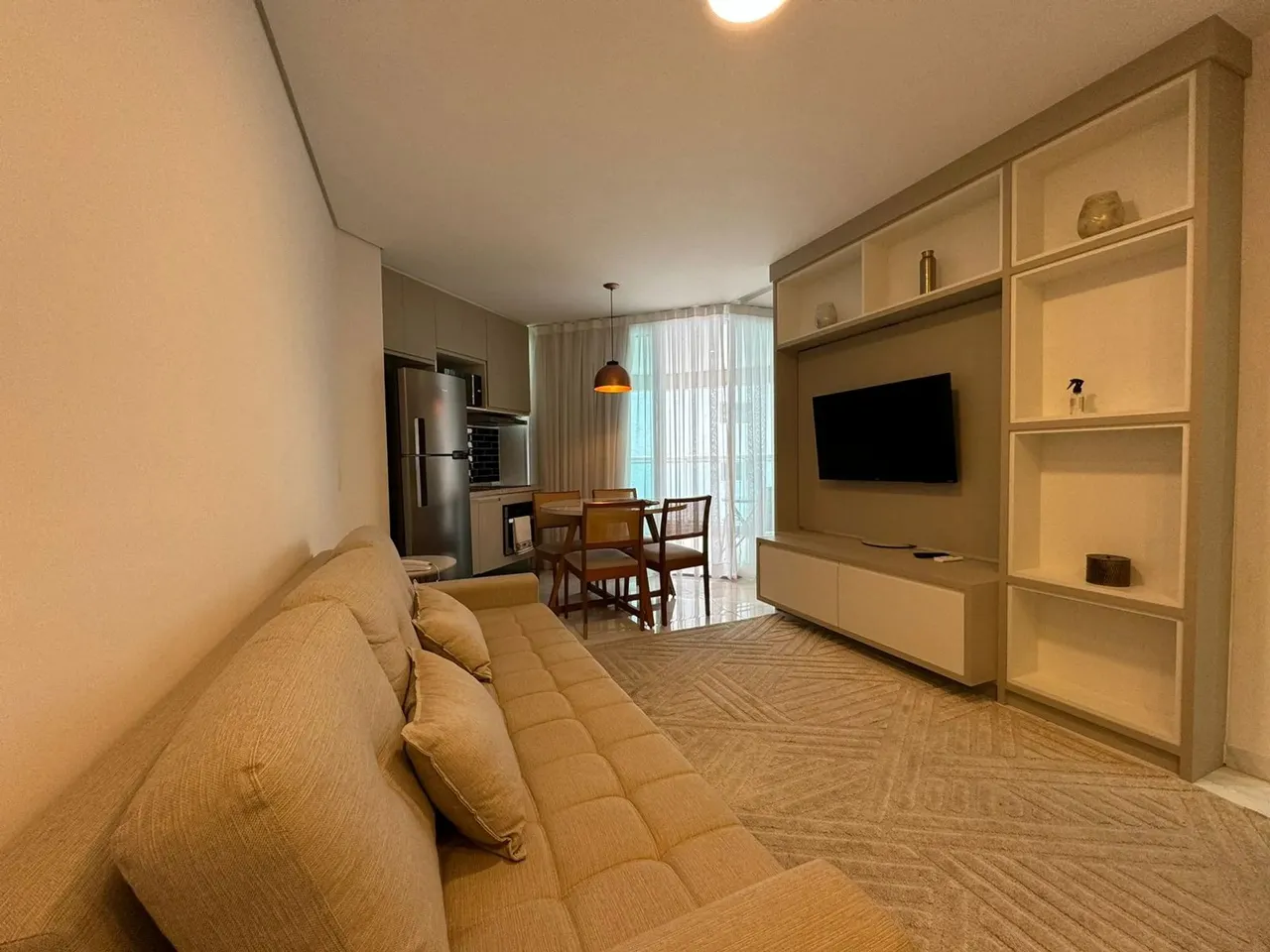 Apartamento Mobiliado para locação no bairro da Pompéia em Santos - SP.