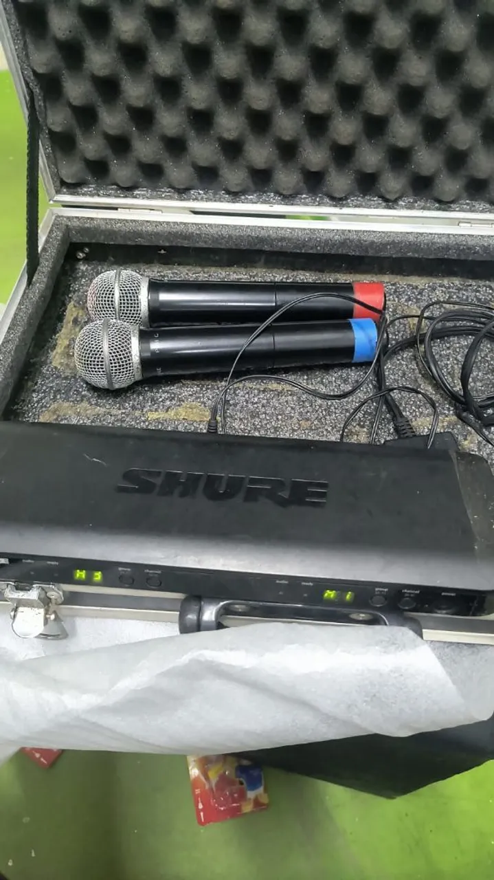 Kit de Microfone Sem Fio Shure
