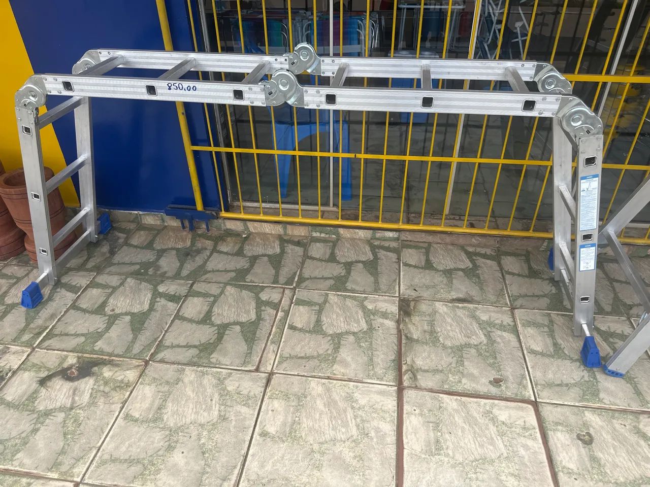 ESCADA MULTIFUNCIONAL DE ALUMÍNIO 