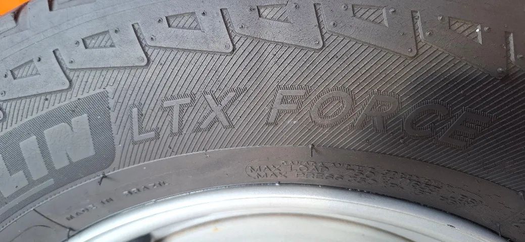 Estepe Aro 16 Original Renault Duster, Oroch e Captur + Pneu Michelin 215 x 65 LTX Force_A - Foto 5