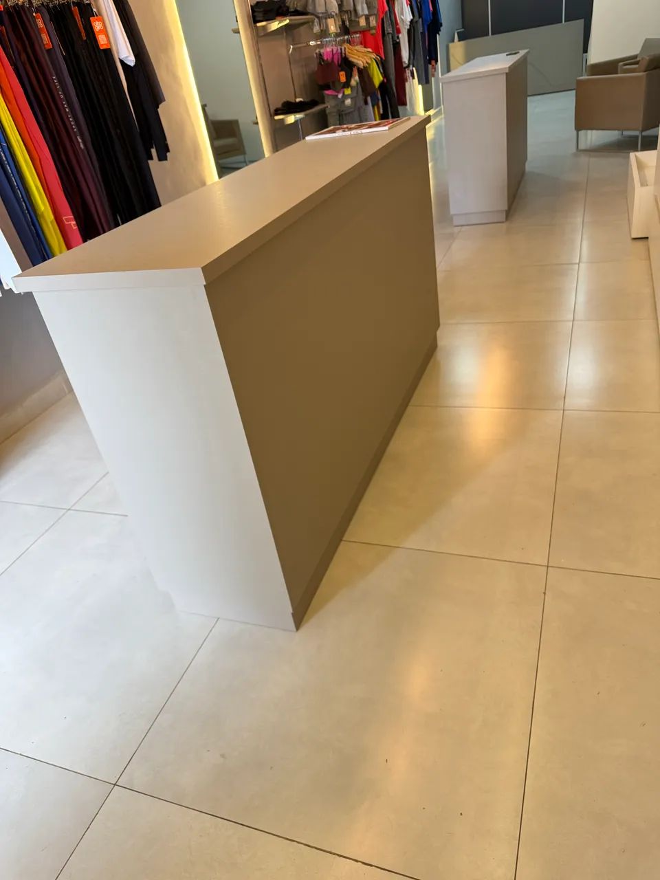 Balcão de Atendimento Clean - Pouco Uso - Perfeito para Comércio - Foto 2