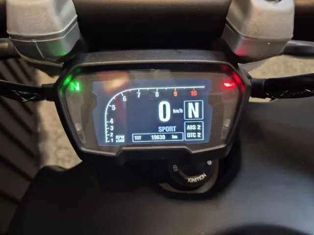 Ducati XDIAVEL 1262 - Foto 4