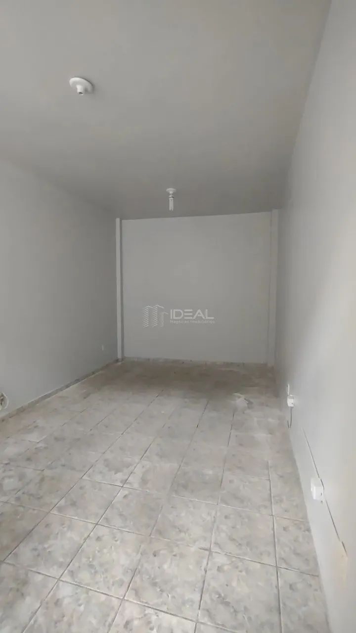 Sala Comercial em Centro - Campos dos Goytacazes, RJ